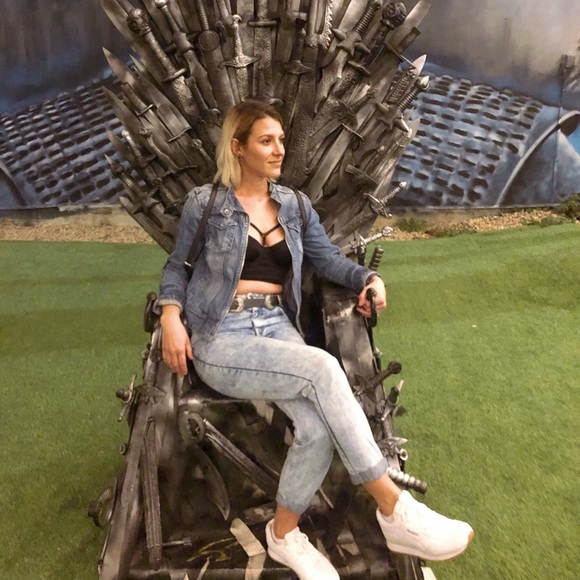 Meet your Posher, Mirjana! - Picture 1 of 4